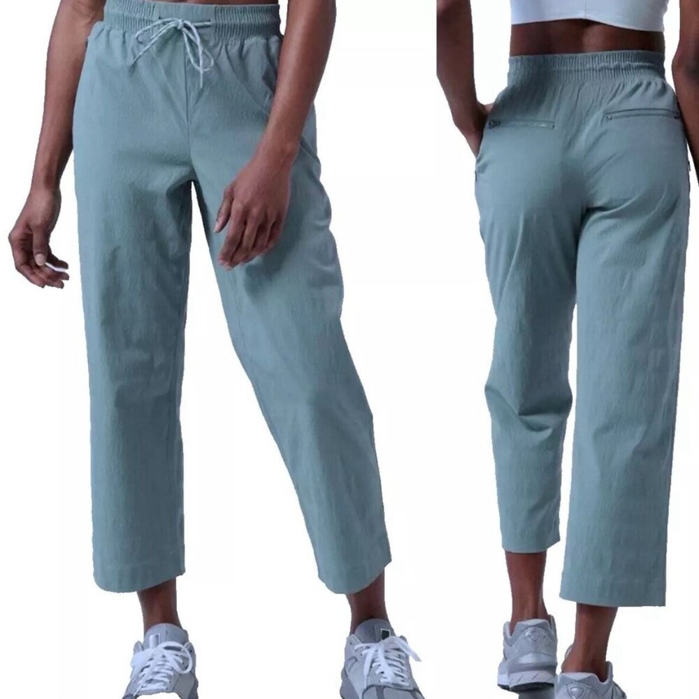 Athleta trekkie straight crop pant Women's Sz 6